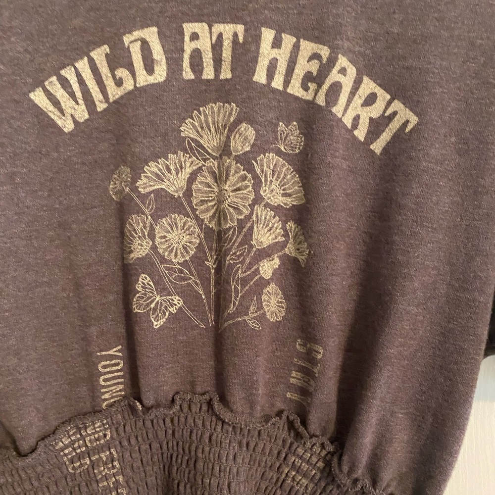 Cleo +Wolf  Women's Brown Graphic Crop Top - Picture 3 of 6